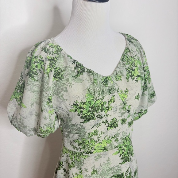 WLZD V-Neck Puff Sleeve A-Line Mini Dress Green Floral Size 4 - Picture 6 of 11